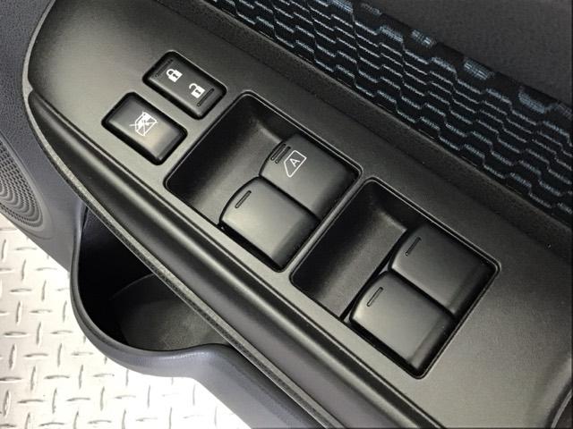 ノート ＸＶセレクション＋セーフティ　全周囲カメラ　障害物センサー　ＥＴＣ　前後ソナー　記録簿付き　パワーステアリング　フロントカメラ　地デジＴＶ　ＥＳＣ　ＤＶＤ　バックカメラ　Ｉ－ＳＴＯＰ　ナビＴＶ　スマートキー　盗難防止システム（12枚目）