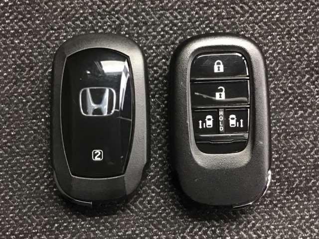 Ｎ－ＢＯＸカスタム ベースグレード　ホンダ認定中古車　デモカー　純正ドラレコ　Ｗ電動ドア　ＵＳＢ接続　ＣＭＢＳ　Ｄレコ　オートエアコン　スマートキ　ＬＥＤ　盗難防止装置　クルコン　ＥＴＣ　バックカメラ　フルセグＴＶ　パワーステアリング（19枚目）