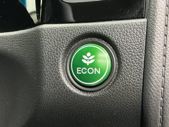 シャトル ハイブリッドXホンダセンシング ホンダ認定中古車 純正ナビ LEDライト 横滑抑制 リヤカメラ スマ-トキ- イモビ TVナビ サイドエアバッグ シートヒーター付き キーレス Wエアコン DVD再生機能 ECON クルコン ETC(12枚目)