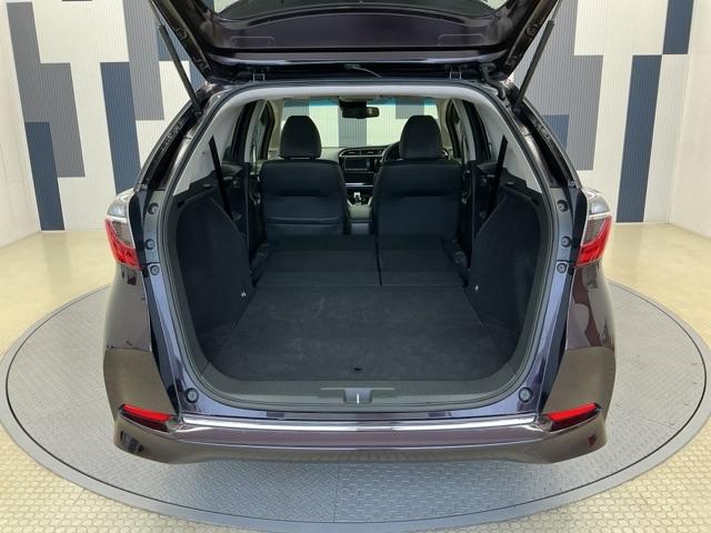 シャトル ハイブリッドXホンダセンシング ホンダ認定中古車 純正ナビ LEDライト 横滑抑制 リヤカメラ スマ-トキ- イモビ TVナビ サイドエアバッグ シートヒーター付き キーレス Wエアコン DVD再生機能 ECON クルコン ETC(19枚目)