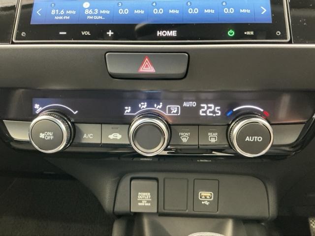 フィット クロスター　ホンダ認定中古車　ＬＥＤ　バックカメラ　ＶＳＡ　キーフリー　オートクルーズコントロール　ＵＳＢ　クリアランスソナー　スマートキー　サイドエアバッグ　オートライト　オートエアコン　盗難防止システム（10枚目）