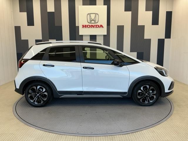 フィット クロスター　ホンダ認定中古車　ＬＥＤ　バックカメラ　ＶＳＡ　キーフリー　オートクルーズコントロール　ＵＳＢ　クリアランスソナー　スマートキー　サイドエアバッグ　オートライト　オートエアコン　盗難防止システム（24枚目）