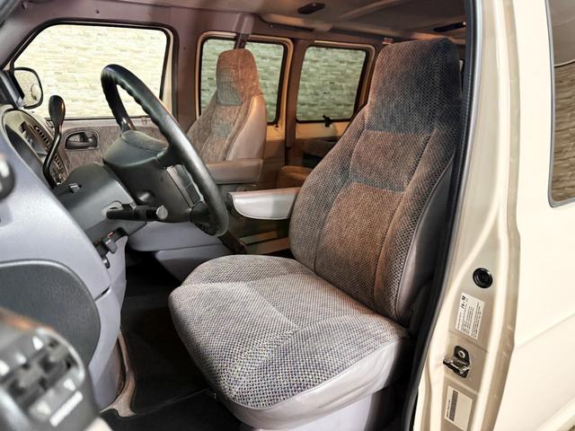 ダッジ・ラム ショーティ 1ナンバーNOXPM適合 3列シート LEDヘッドライト バックカメラ ドライブレコーダー(15枚目)