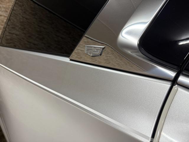 キャデラックエスカレード プラチナム 正規ディーラー車 24インチAW ツートンラッピング 純正リアモニター AKGサウンド シートヒーター&ベンチレーション ハンドルヒーター 全周囲バックカメラ ETC カープレイ レーダー ドラレコ(46枚目)