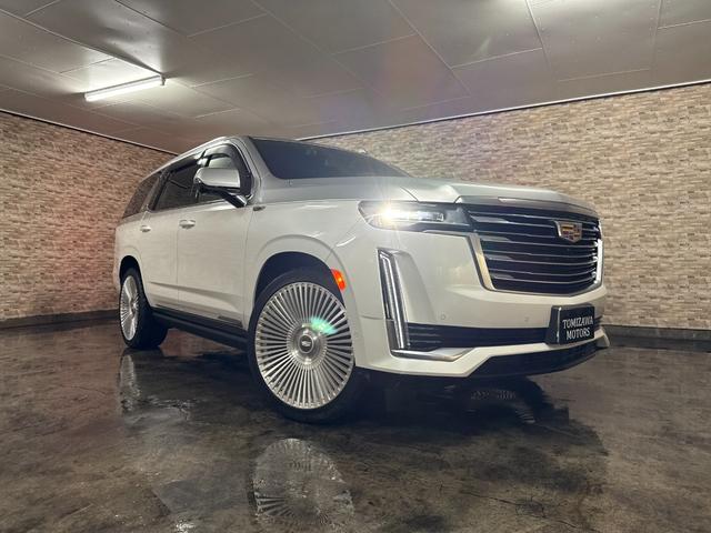 キャデラックエスカレード プラチナム 正規ディーラー車 24インチAW ツートンラッピング 純正リアモニター AKGサウンド シートヒーター&ベンチレーション ハンドルヒーター 全周囲バックカメラ ETC カープレイ レーダー ドラレコ(50枚目)