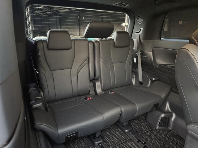 アルファード Ｚ　改良後モデル　ＪＢＬサウンド　１４インチリアモニター　トヨタチームメイト　ユニバーサルステップ　カラーＨＵＤ　左右独立ムーンルーフ　寒冷地仕様　ＩＴＳコネクト　テレビキャンセラー　ＥＴＣ２．０（15枚目）