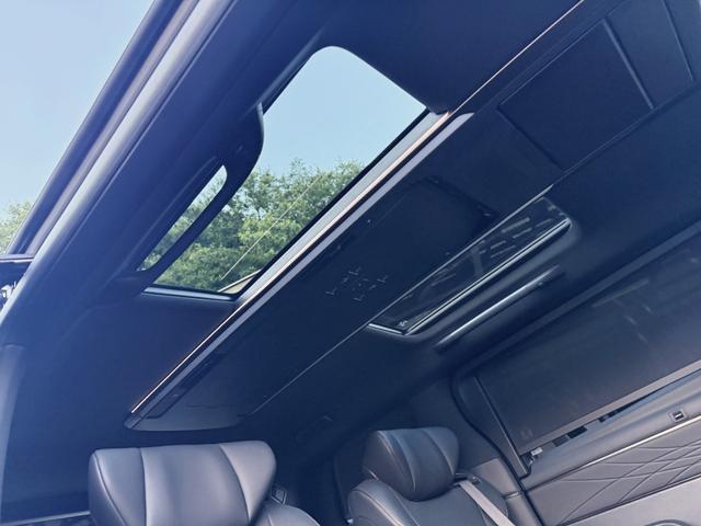 アルファード Ｚ　改良後モデル　ＪＢＬサウンド　１４インチリアモニター　トヨタチームメイト　ユニバーサルステップ　カラーＨＵＤ　左右独立ムーンルーフ　寒冷地仕様　ＩＴＳコネクト　テレビキャンセラー　ＥＴＣ２．０（19枚目）