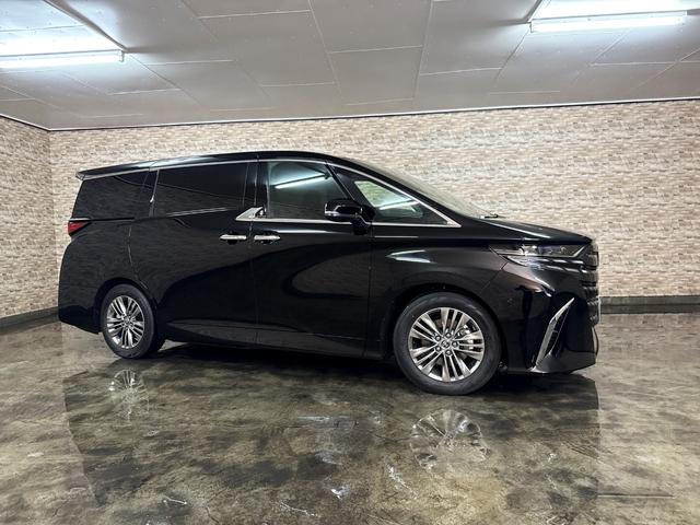 アルファード Ｚ　改良後モデル　ＪＢＬサウンド　１４インチリアモニター　トヨタチームメイト　ユニバーサルステップ　カラーＨＵＤ　左右独立ムーンルーフ　寒冷地仕様　ＩＴＳコネクト　テレビキャンセラー　ＥＴＣ２．０（33枚目）