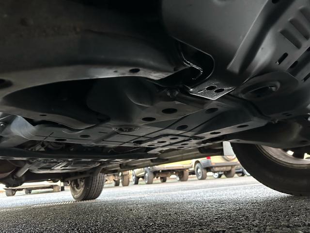 ランドクルーザー１００ ＶＸリミテッド誕生５０周年記念Ｇセレクション　サンルーフ　１ナンバー　ＥＴＣ　バックカメラ　シートヒーター　Ｂｌｕｅｔｏｏｔｈ（67枚目）