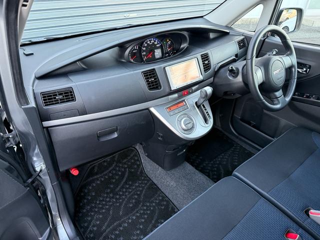 ムーヴ カスタム　ＲＳ　社外ナビ／バックカメラ／ターボ／ＭＯＭＯハンドル／ＴＶ／オートエアコン／電格ミラー／スマートキー／（21枚目）