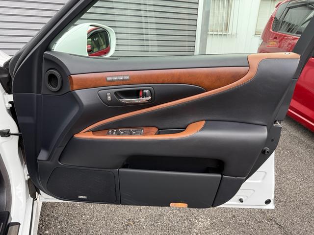 LS LS460 バージョンSZ Iパッケージ サンルーフ/黒革/エアシート/ステアリングヒーター/後席シートヒーター/Bluetooth/バックカメラ/ETC/スマートキー/シートメモリー/全塗装済/(34枚目)