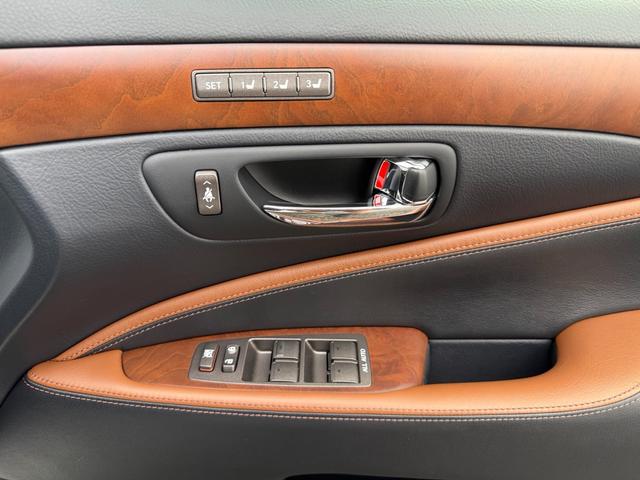 LS LS460 バージョンSZ Iパッケージ サンルーフ/黒革/エアシート/ステアリングヒーター/後席シートヒーター/Bluetooth/バックカメラ/ETC/スマートキー/シートメモリー/全塗装済/(36枚目)