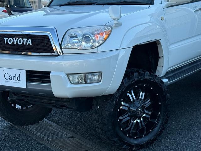 ハイラックスサーフ ＳＳＲ－Ｘ　６インチリフトアップ／サンルーフ／社外グリル／ヒッチメンバー／ＭＴタイヤ／Ｂｌｕｅｔｏｏｔｈ音楽／バックカメラ／ＥＴＣ／（13枚目）