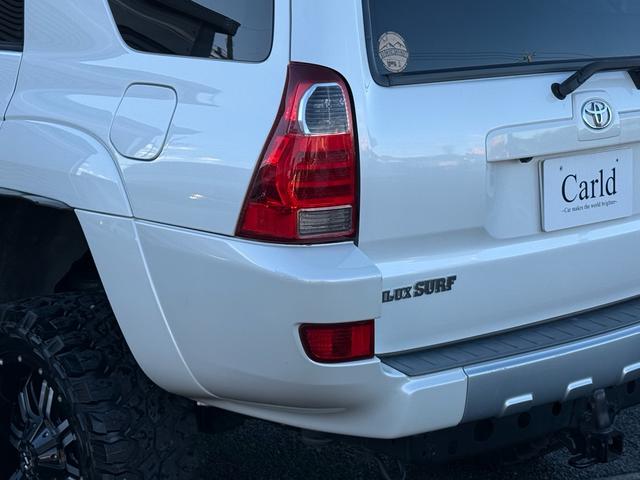 ハイラックスサーフ ＳＳＲ－Ｘ　６インチリフトアップ／サンルーフ／社外グリル／ヒッチメンバー／ＭＴタイヤ／Ｂｌｕｅｔｏｏｔｈ音楽／バックカメラ／ＥＴＣ／（14枚目）