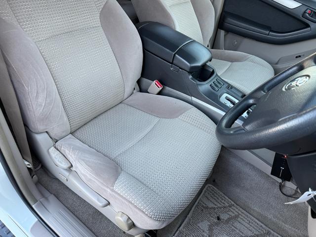 ハイラックスサーフ ＳＳＲ－Ｘ　６インチリフトアップ／サンルーフ／社外グリル／ヒッチメンバー／ＭＴタイヤ／Ｂｌｕｅｔｏｏｔｈ音楽／バックカメラ／ＥＴＣ／（27枚目）