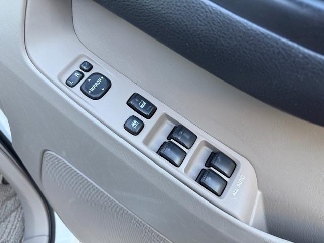 ハイラックスサーフ ＳＳＲ－Ｘ　６インチリフトアップ／サンルーフ／社外グリル／ヒッチメンバー／ＭＴタイヤ／Ｂｌｕｅｔｏｏｔｈ音楽／バックカメラ／ＥＴＣ／（35枚目）