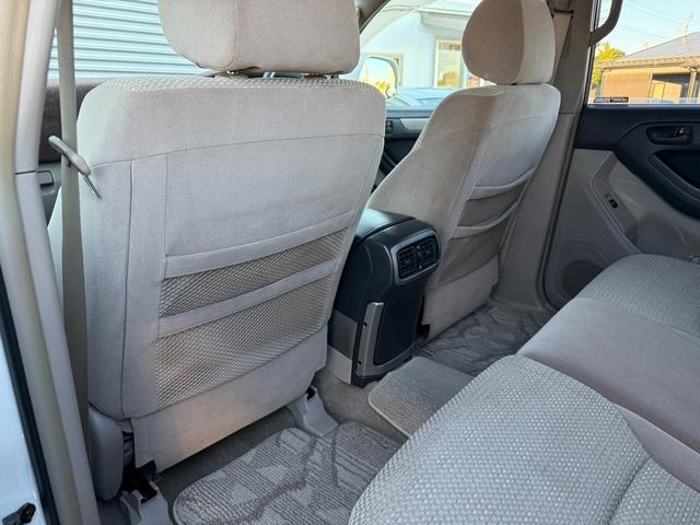 ハイラックスサーフ ＳＳＲ－Ｘ　６インチリフトアップ／サンルーフ／社外グリル／ヒッチメンバー／ＭＴタイヤ／Ｂｌｕｅｔｏｏｔｈ音楽／バックカメラ／ＥＴＣ／（36枚目）