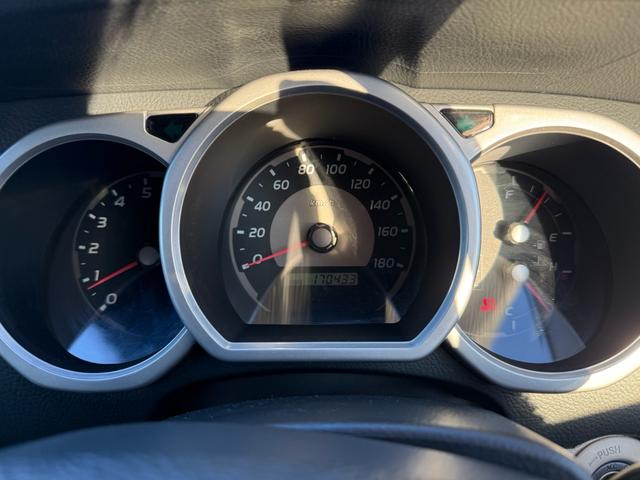 ハイラックスサーフ ＳＳＲ－Ｘ　６インチリフトアップ／サンルーフ／社外グリル／ヒッチメンバー／ＭＴタイヤ／Ｂｌｕｅｔｏｏｔｈ音楽／バックカメラ／ＥＴＣ／（48枚目）