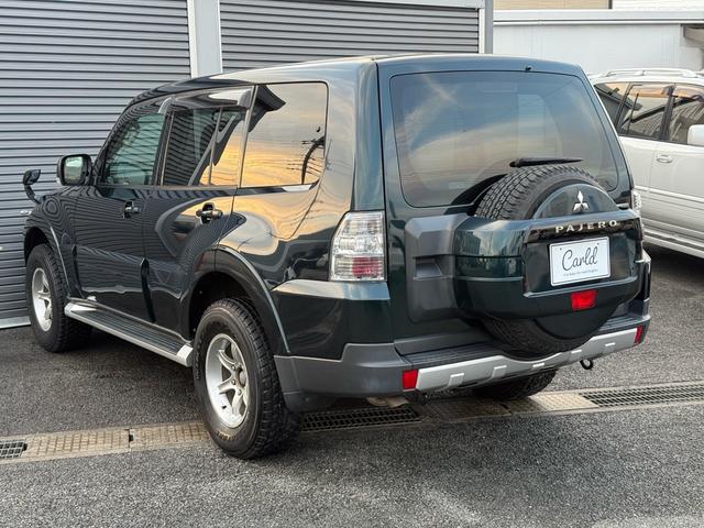 パジェロ ロング　エクシード　７人乗り／バックカメラ／純正ナビ／ＴＶ／ＥＴＣ／エアコン／パワステ／４ＷＤ／クルーズコントロール／（11枚目）