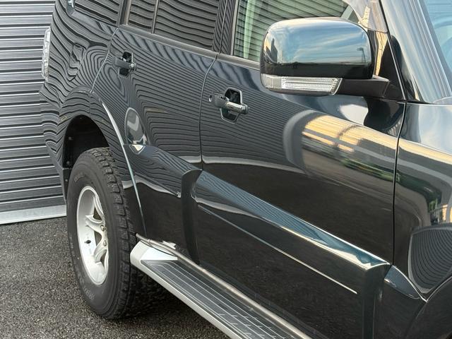 パジェロ ロング　エクシード　７人乗り／バックカメラ／純正ナビ／ＴＶ／ＥＴＣ／エアコン／パワステ／４ＷＤ／クルーズコントロール／（14枚目）