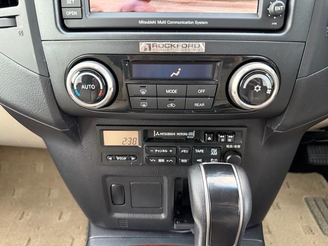 パジェロ ロング　エクシード　７人乗り／バックカメラ／純正ナビ／ＴＶ／ＥＴＣ／エアコン／パワステ／４ＷＤ／クルーズコントロール／（31枚目）