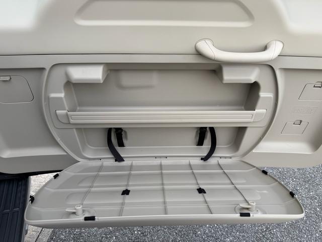 パジェロ ロング　エクシード　７人乗り／バックカメラ／純正ナビ／ＴＶ／ＥＴＣ／エアコン／パワステ／４ＷＤ／クルーズコントロール／（50枚目）