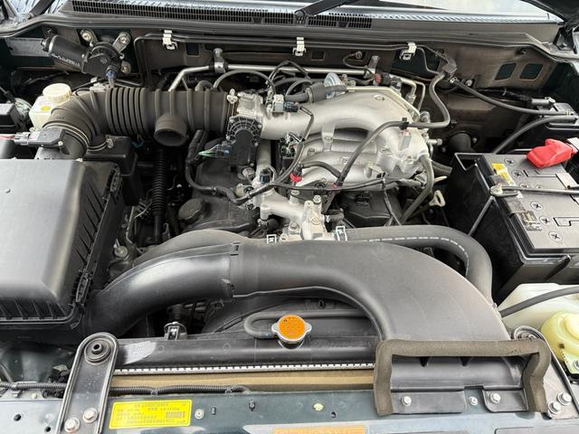 パジェロ ロング　エクシード　７人乗り／バックカメラ／純正ナビ／ＴＶ／ＥＴＣ／エアコン／パワステ／４ＷＤ／クルーズコントロール／（52枚目）