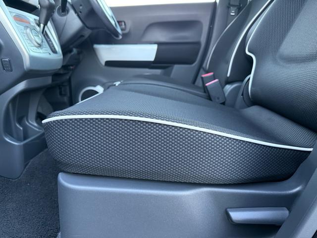 ハスラー Ｇ　純正アルミ／バックカメラ／ＥＴＣ／Ｂｌｕｅｔｏｏｔｈ音楽／スペアキー／ＣＤ／ＤＶＤ／スマートキー／ワンセグ／プッシュスタート／ルーフ凹（26枚目）