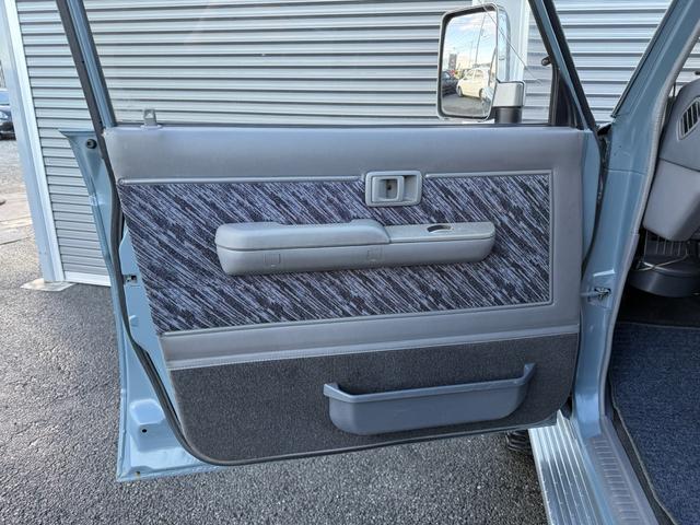 ランドクルーザープラド ＳＸワイド　リフトＵＰ／ＭＴタイヤ／前後社外バンパー／ナローボディ／１ナンバー登録／（29枚目）