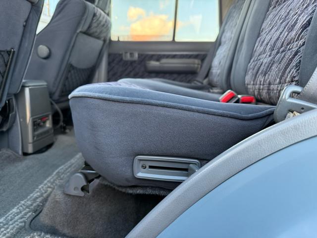 ランドクルーザープラド ＳＸワイド　リフトＵＰ／ＭＴタイヤ／前後社外バンパー／ナローボディ／１ナンバー登録／（37枚目）