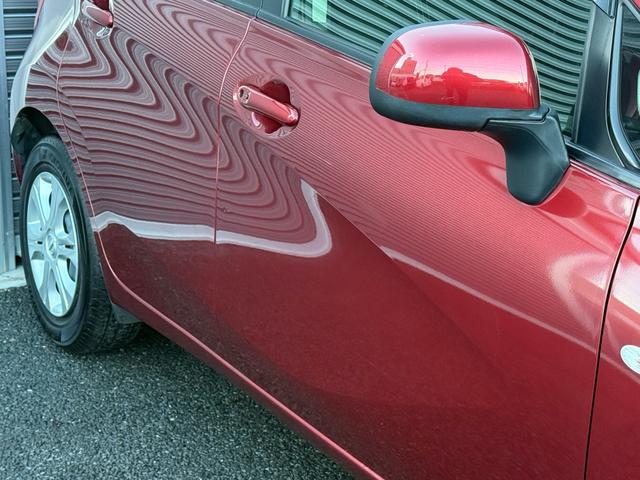 ノート Ｘ　純正ナビ／バックカメラ／Ｂｌｕｅｔｏｏｔｈ／ＴＶ／スペアキー／電格ミラー／エアコン／（16枚目）