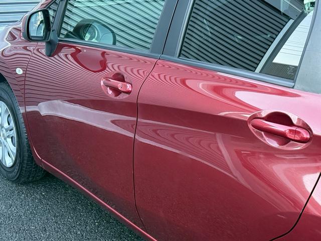 ノート Ｘ　純正ナビ／バックカメラ／Ｂｌｕｅｔｏｏｔｈ／ＴＶ／スペアキー／電格ミラー／エアコン／（18枚目）