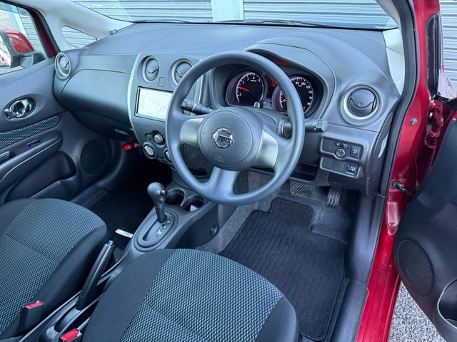 ノート Ｘ　純正ナビ／バックカメラ／Ｂｌｕｅｔｏｏｔｈ／ＴＶ／スペアキー／電格ミラー／エアコン／（22枚目）