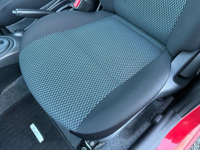 ノート Ｘ　純正ナビ／バックカメラ／Ｂｌｕｅｔｏｏｔｈ／ＴＶ／スペアキー／電格ミラー／エアコン／（25枚目）