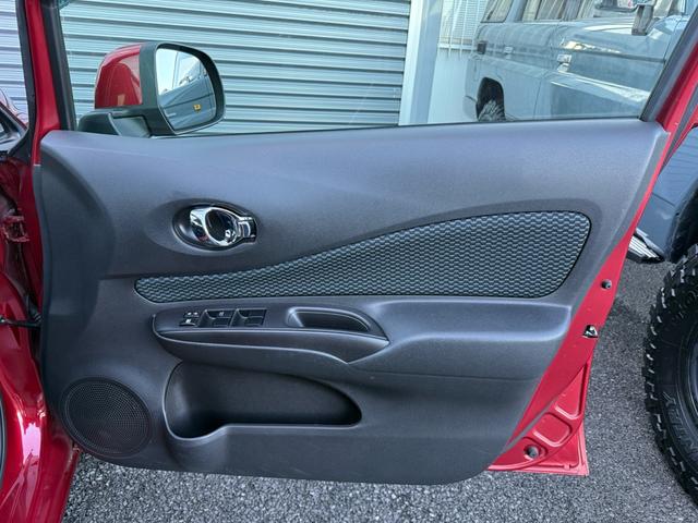 ノート Ｘ　純正ナビ／バックカメラ／Ｂｌｕｅｔｏｏｔｈ／ＴＶ／スペアキー／電格ミラー／エアコン／（30枚目）