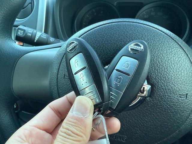 ノート Ｘ　純正ナビ／バックカメラ／Ｂｌｕｅｔｏｏｔｈ／ＴＶ／スペアキー／電格ミラー／エアコン／（48枚目）