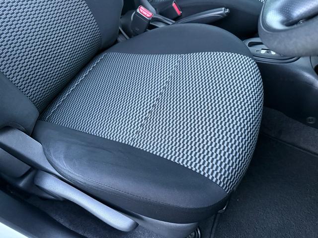 マーチ Ｓ　Ｂｌｕｅｔｏｏｔｈ／ＣＤ／ＤＶＤ／ワンセグ／前後ドラレコ／バックカメラ／電格ミラー／エアコン／（26枚目）