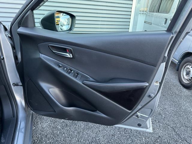 デミオ XDツーリング 純正ナビ/CD/DVD/Bluetooth/ETC/ワンセグ/ドラレコ/バックカメラ/パドルシフト/スペアキー/(29枚目)