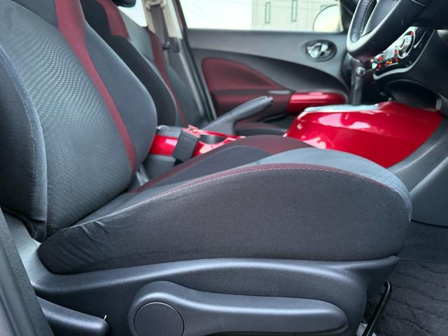 ジューク １５ＲＸ　タイプＶ　ワンオーナー／純正ナビ／バックカメラ／ＴＶ／スマートキー／Ｂｌｕｅｔｏｏｔｈ／ＣＤ／ＤＶＤ／スペアキー／（28枚目）