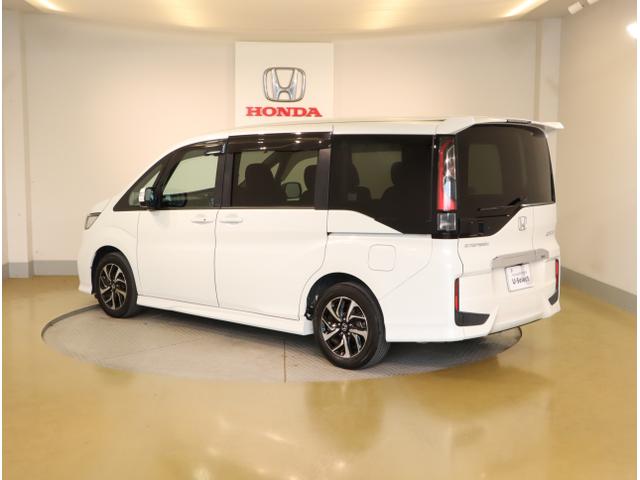 ステップワゴンスパーダ スパーダホンダセンシング 盗難防止 助手席エアバッグ Wパワスラ 地デジ LEDライト 横滑り防止システム オートエアコン リアカメラ ドライブレコーダー装着車 USB ナビ&TV 三列シート(6枚目)