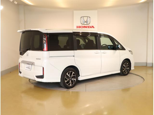 ステップワゴンスパーダ スパーダホンダセンシング 盗難防止 助手席エアバッグ Wパワスラ 地デジ LEDライト 横滑り防止システム オートエアコン リアカメラ ドライブレコーダー装着車 USB ナビ&TV 三列シート(8枚目)