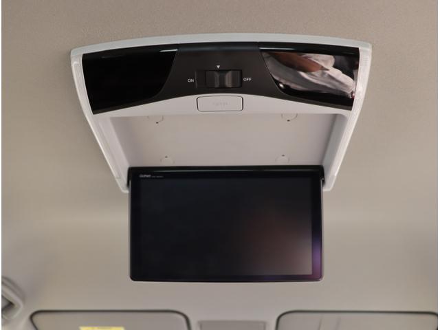 ステップワゴンスパーダ スパーダホンダセンシング 盗難防止 助手席エアバッグ Wパワスラ 地デジ LEDライト 横滑り防止システム オートエアコン リアカメラ ドライブレコーダー装着車 USB ナビ&TV 三列シート(27枚目)