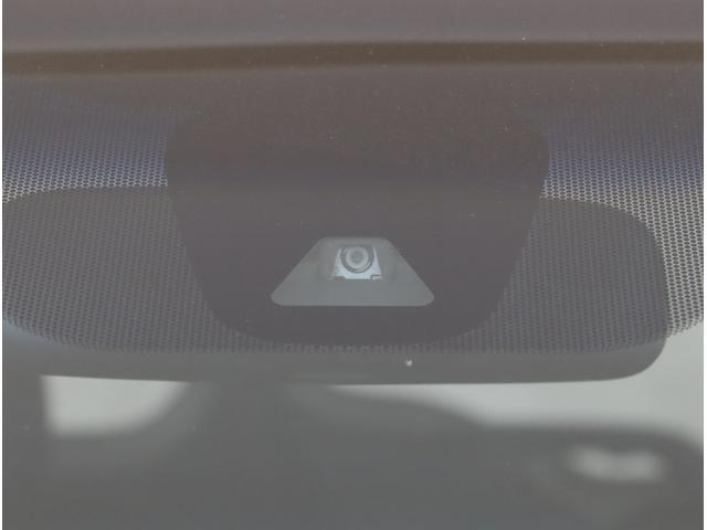 ステップワゴンスパーダ スパーダホンダセンシング 盗難防止 助手席エアバッグ Wパワスラ 地デジ LEDライト 横滑り防止システム オートエアコン リアカメラ ドライブレコーダー装着車 USB ナビ&TV 三列シート(29枚目)