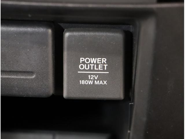 ステップワゴンスパーダ スパーダホンダセンシング 盗難防止 助手席エアバッグ Wパワスラ 地デジ LEDライト 横滑り防止システム オートエアコン リアカメラ ドライブレコーダー装着車 USB ナビ&TV 三列シート(37枚目)