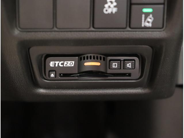 ステップワゴンスパーダ ｅ：ＨＥＶスパーダＧ・ＥＸホンダセンシング　エアバック　Ｐアシスト　地デジ　クルコン　サイドエアバッグ　シ－トヒ－タ－　衝突軽減システム　スマキー　ＬＥＤランプ　ドラレコ　ＵＳＢ接続　ＡＢＳ（36枚目）