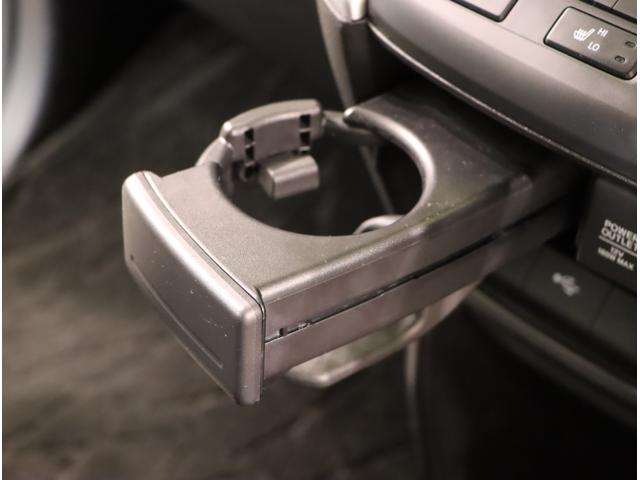 ステップワゴンスパーダ ｅ：ＨＥＶスパーダＧ・ＥＸホンダセンシング　エアバック　Ｐアシスト　地デジ　クルコン　サイドエアバッグ　シ－トヒ－タ－　衝突軽減システム　スマキー　ＬＥＤランプ　ドラレコ　ＵＳＢ接続　ＡＢＳ（43枚目）