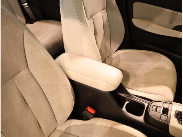 フィット ｅ：ＨＥＶホーム　前後誤発進抑制機能　クリソナ　助手席エアバッグ　運転席エアバッグ　シートヒーター　アイドリングストップ　ＬＥＤライト　ＵＳＢ接続　バックカメラ　ＡＢＳ　サイドエアバッグ　フルセグＴＶ（39枚目）