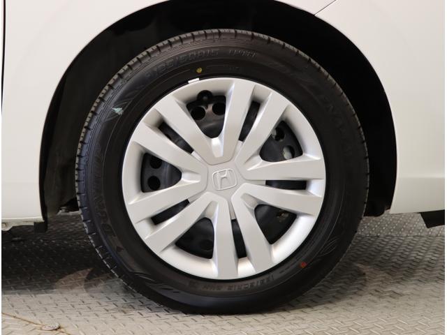 フィット ｅ：ＨＥＶホーム　前後誤発進抑制機能　クリソナ　助手席エアバッグ　運転席エアバッグ　シートヒーター　アイドリングストップ　ＬＥＤライト　ＵＳＢ接続　バックカメラ　ＡＢＳ　サイドエアバッグ　フルセグＴＶ（49枚目）