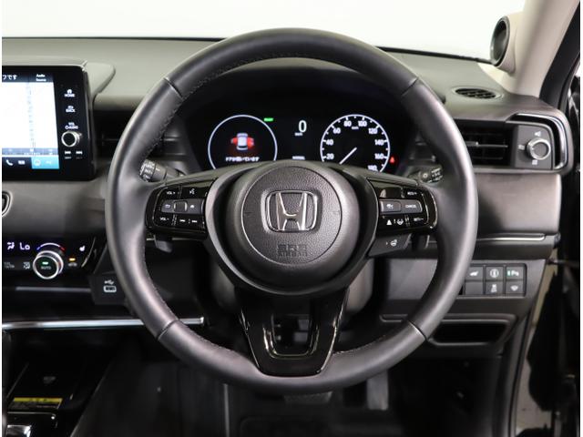 ヴェゼル ｅ：ＨＥＶＺ　衝突回避支援ブレーキ機能　パノラミックビューモニター　スマキ　Ｐトランク　フルオートエアコン　Ｄレコ　エアバッグ　両席エアバック　パワーウィンドウ　ＬＥＤランプ　ソナー　クルーズＣ（15枚目）