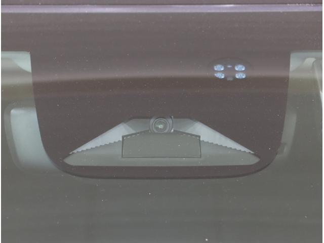 ヴェゼル ｅ：ＨＥＶＺ　衝突回避支援ブレーキ機能　パノラミックビューモニター　スマキ　Ｐトランク　フルオートエアコン　Ｄレコ　エアバッグ　両席エアバック　パワーウィンドウ　ＬＥＤランプ　ソナー　クルーズＣ（25枚目）